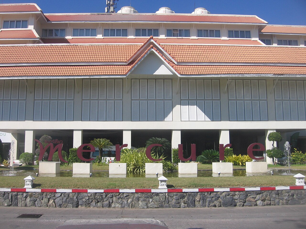 Exterior of Mercure Chiang Mai Hotel